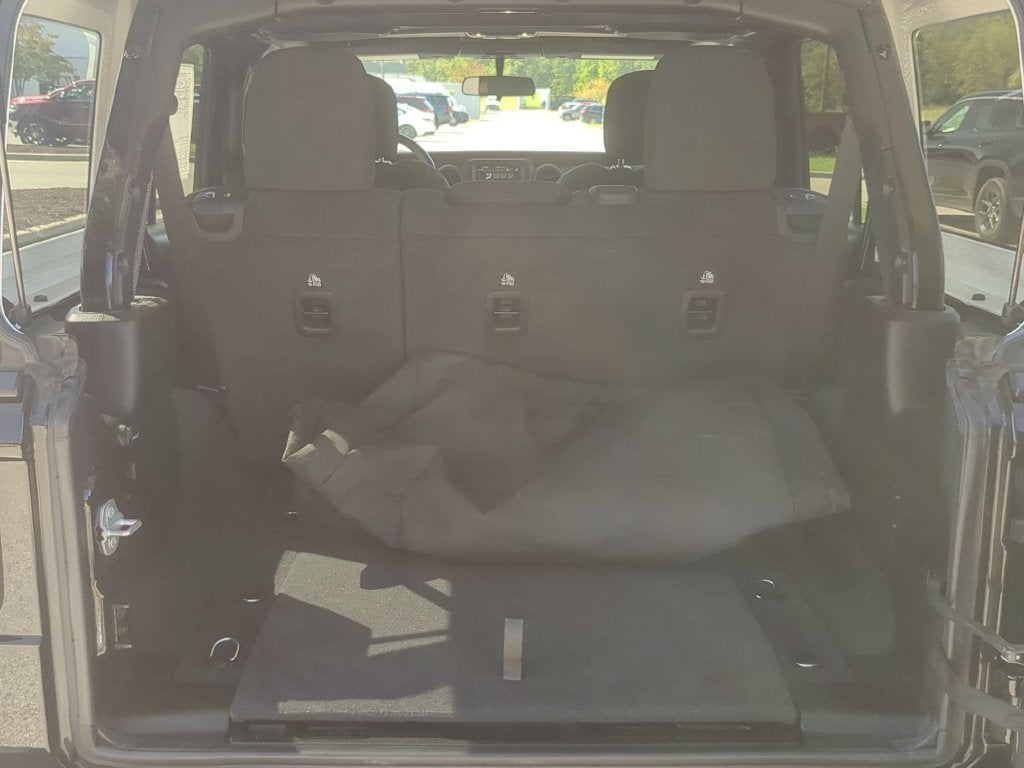 2023 Jeep Wrangler 4-Door Sport 4x4