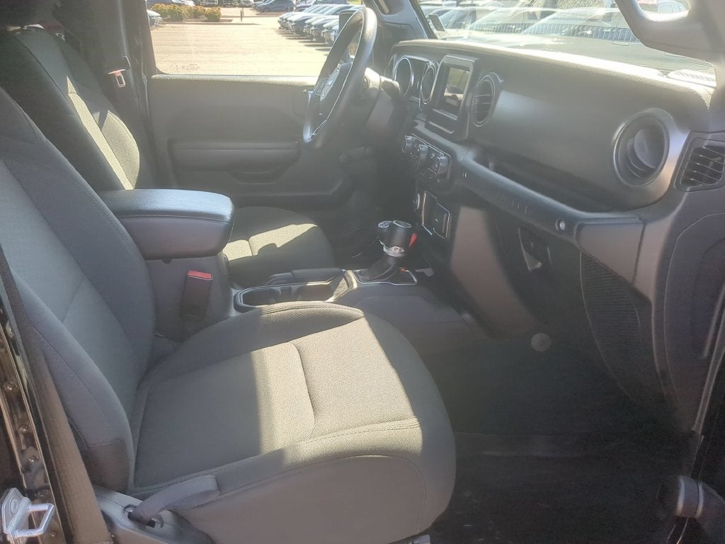 2023 Jeep Wrangler 4-Door Sport 4x4