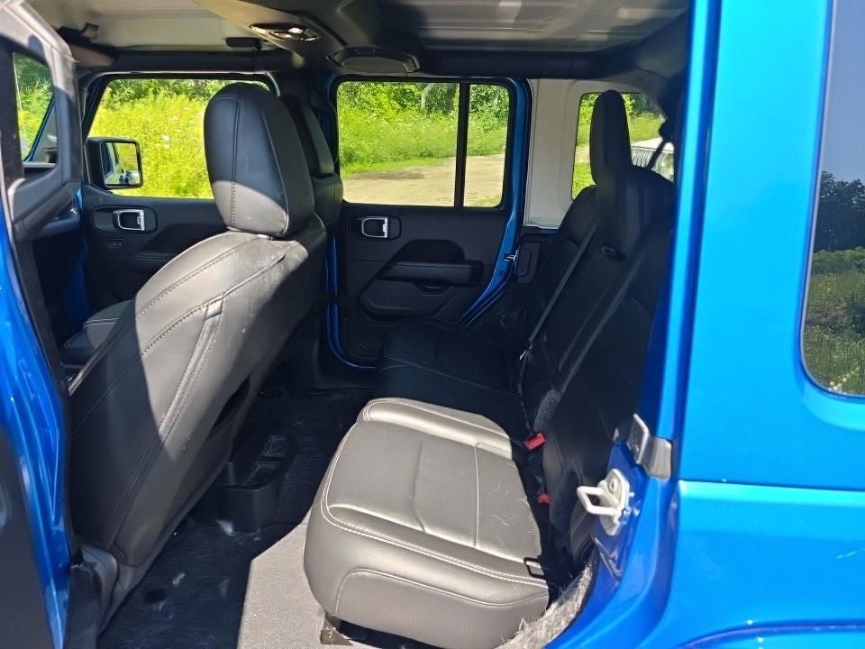 2022 Jeep Wrangler Unlimited Sahara 4x4