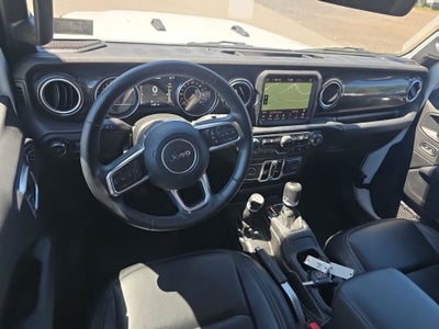 2022 Jeep Wrangler Unlimited Sahara Altitude 4x4