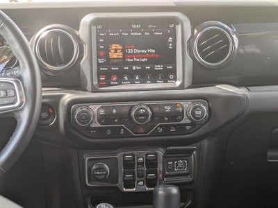 2022 Jeep Wrangler Unlimited Sahara Altitude 4x4