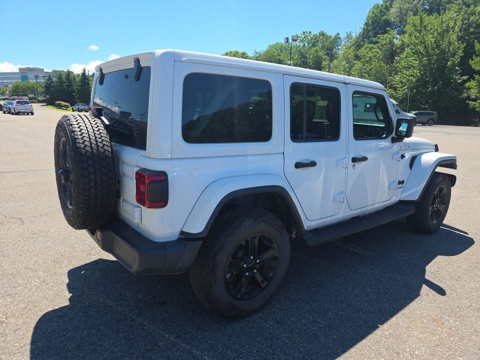 2022 Jeep Wrangler Unlimited Sahara Altitude 4x4