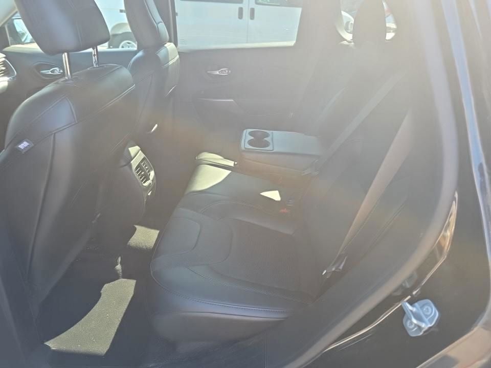 2022 Jeep Cherokee Latitude Lux 4x4