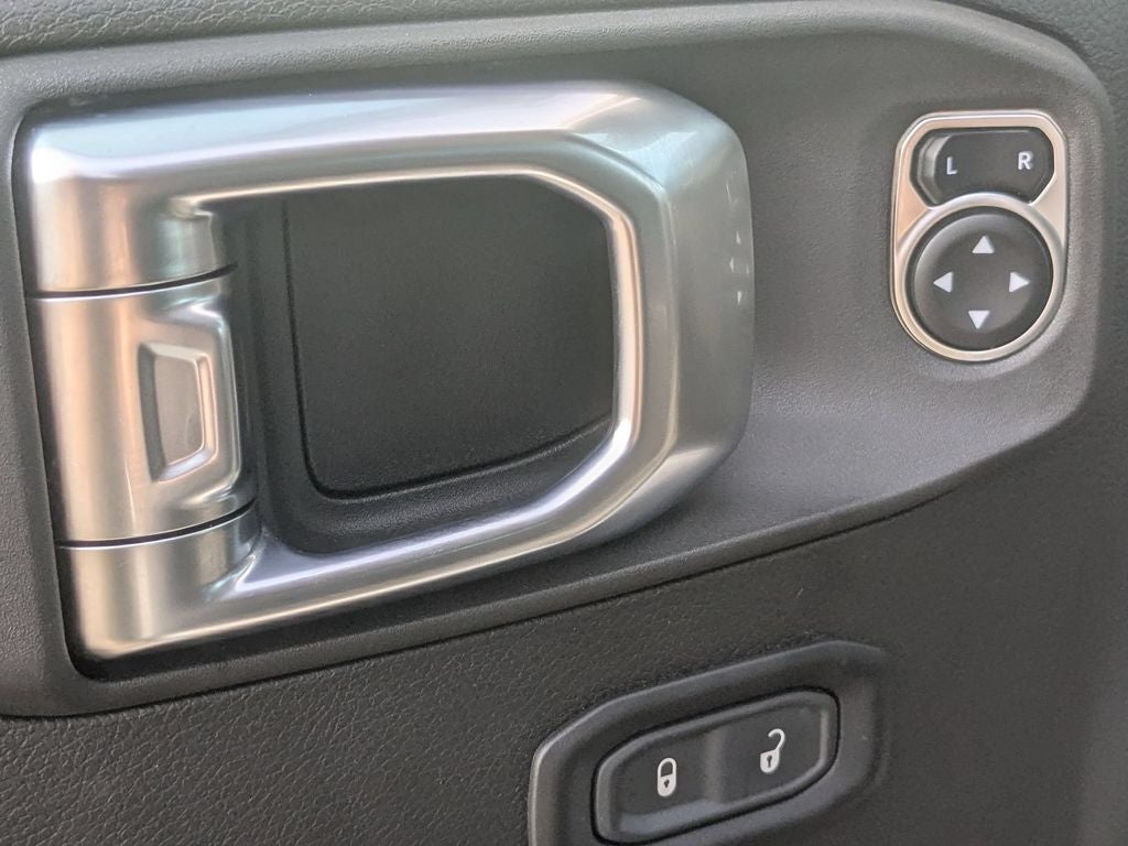 2024 Jeep Wrangler 4-Door Willys 4x4