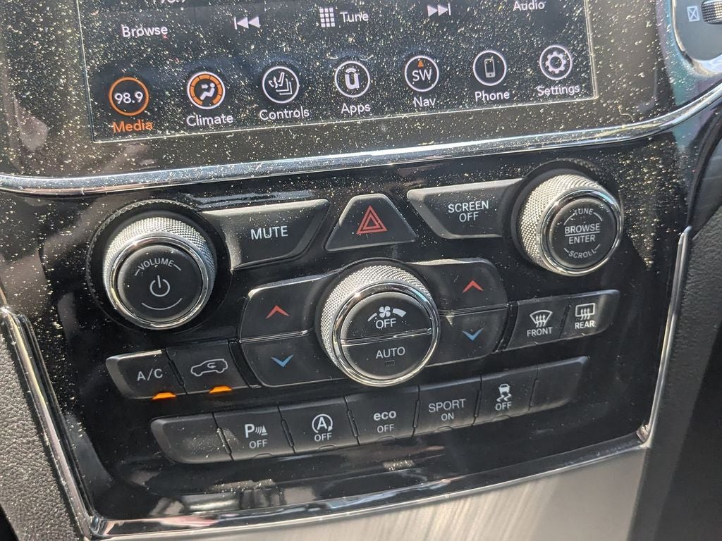 2021 Jeep Grand Cherokee Laredo X 4x4