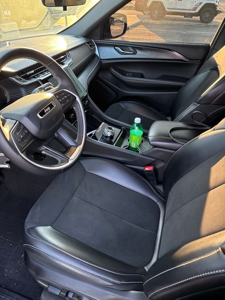 2025 Jeep Grand Cherokee Altitude X 4x4