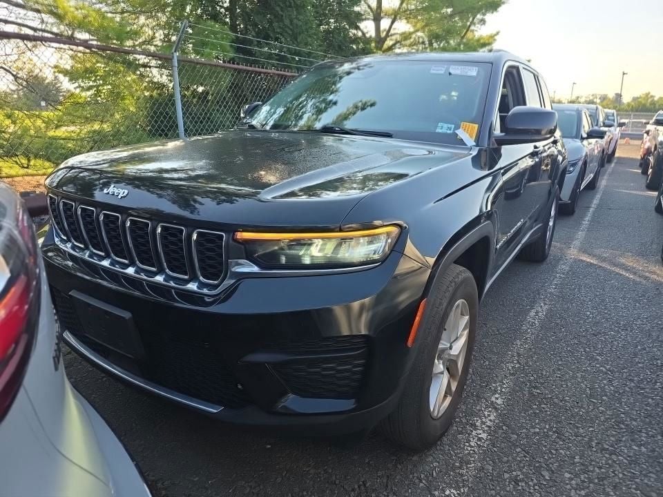 2023 Jeep Grand Cherokee Laredo 4x4