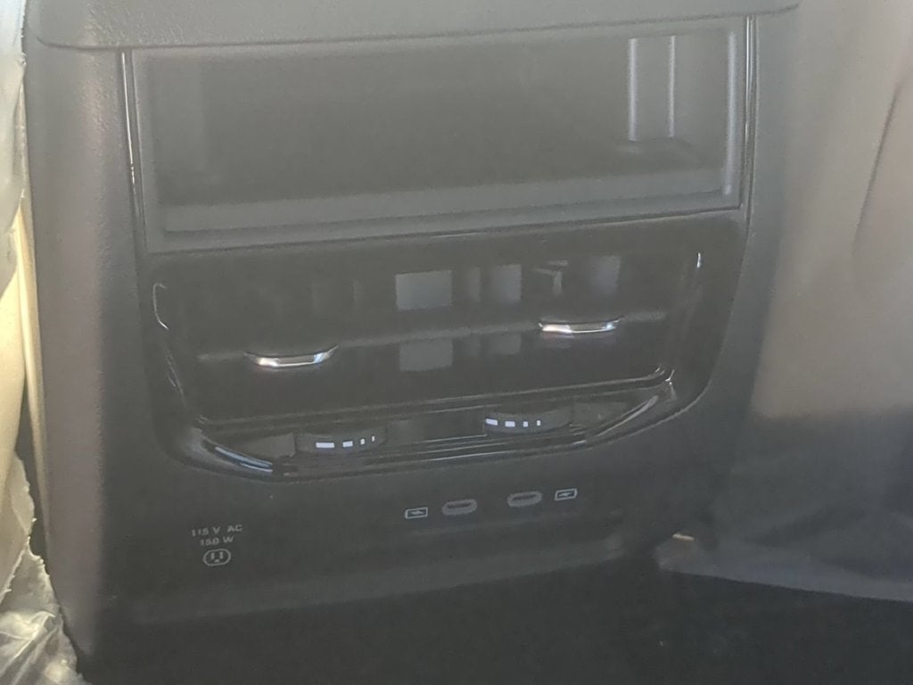 2027 Jeep Grand Cherokee GRAND CHEROKEE LIMITED 4X4