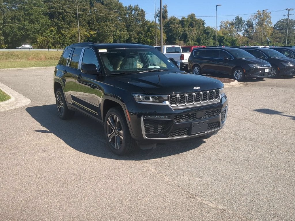 2027 Jeep Grand Cherokee GRAND CHEROKEE LIMITED 4X4
