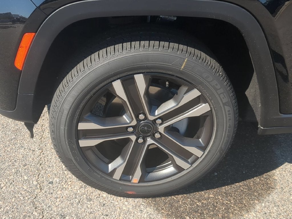 2027 Jeep Grand Cherokee GRAND CHEROKEE LIMITED 4X4