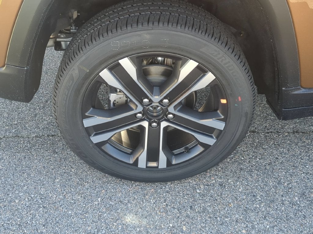 2027 Jeep Grand Cherokee GRAND CHEROKEE LIMITED 4X4