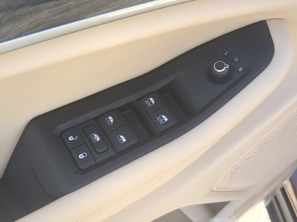 2027 Jeep Grand Cherokee GRAND CHEROKEE LIMITED 4X4