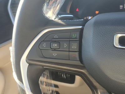 2027 Jeep Grand Cherokee GRAND CHEROKEE LIMITED 4X4