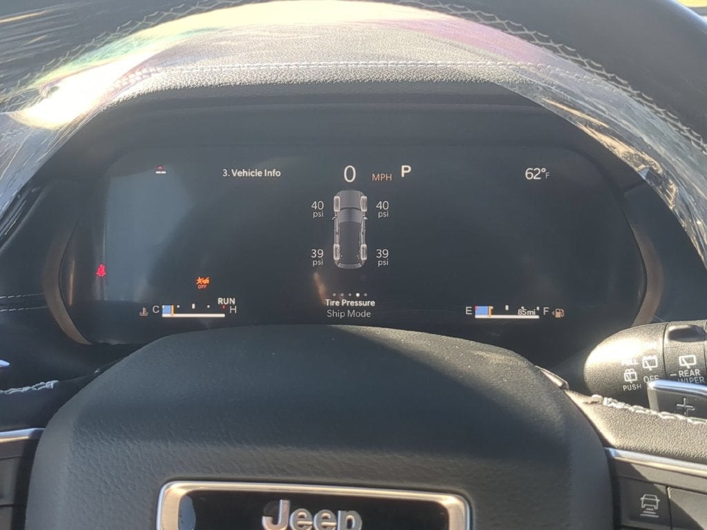 2027 Jeep Grand Cherokee GRAND CHEROKEE LIMITED 4X4