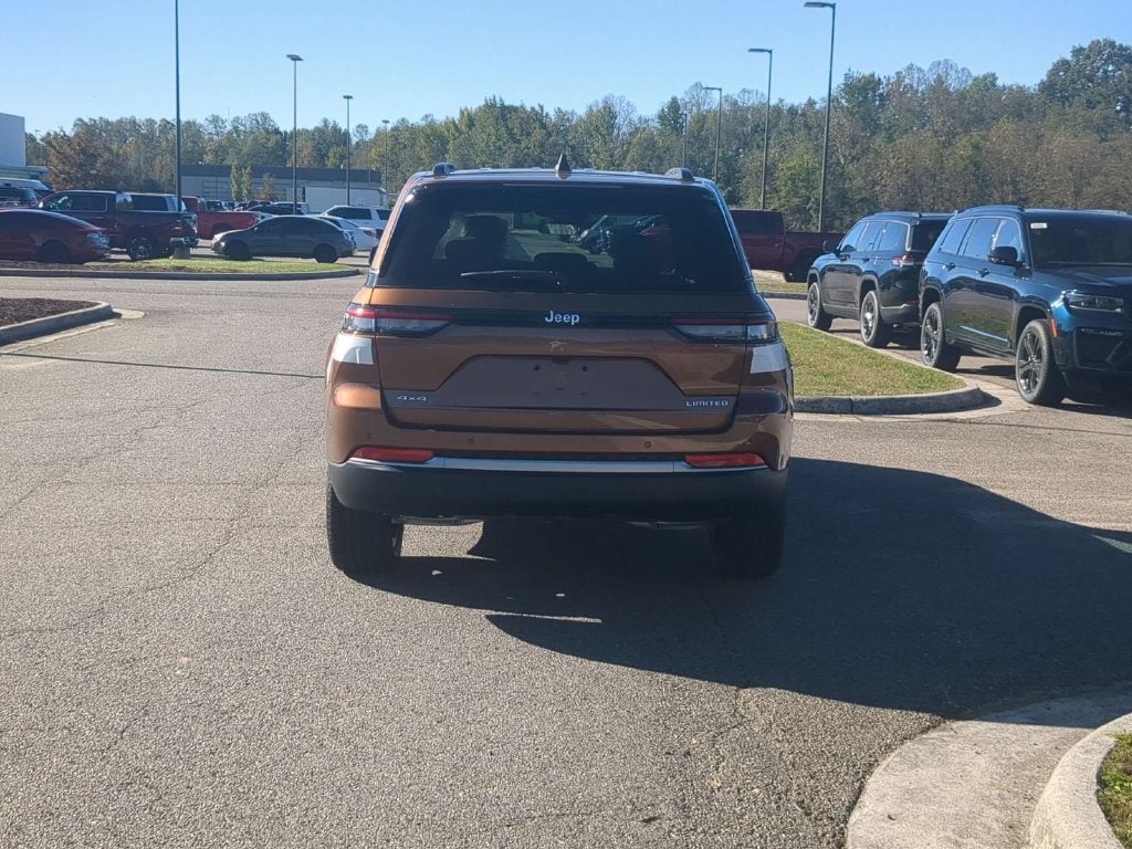 2027 Jeep Grand Cherokee GRAND CHEROKEE LIMITED 4X4