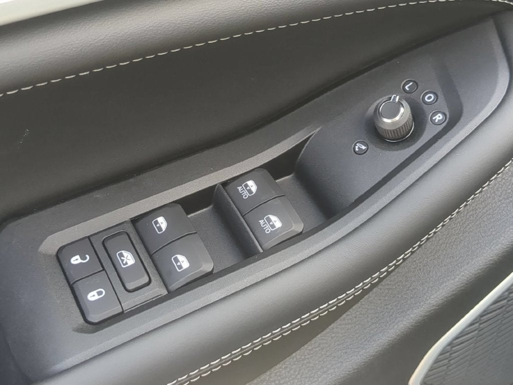2027 Jeep Grand Cherokee GRAND CHEROKEE LIMITED RESERVE 4X4