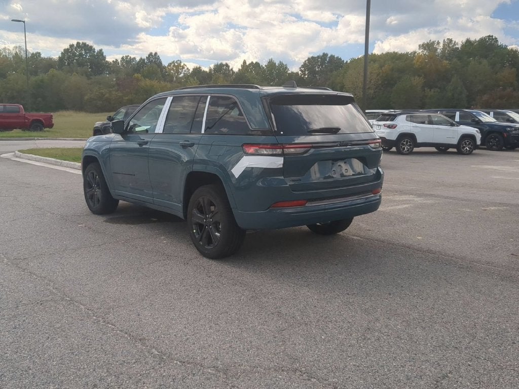 2027 Jeep Grand Cherokee GRAND CHEROKEE LIMITED RESERVE 4X4