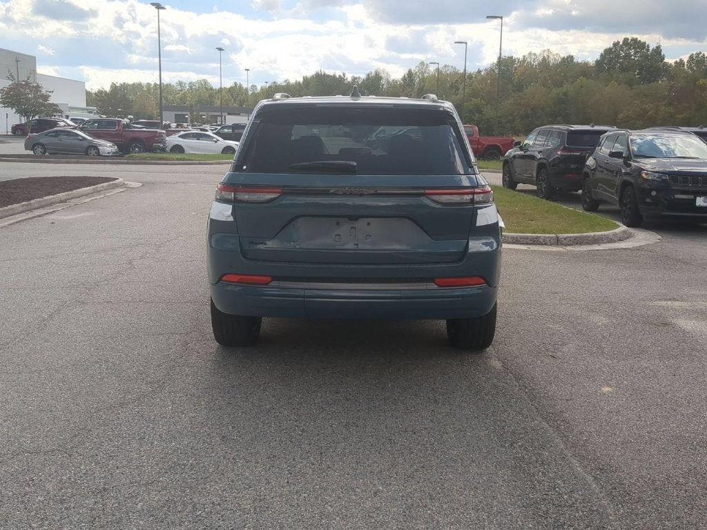 2027 Jeep Grand Cherokee GRAND CHEROKEE LIMITED RESERVE 4X4