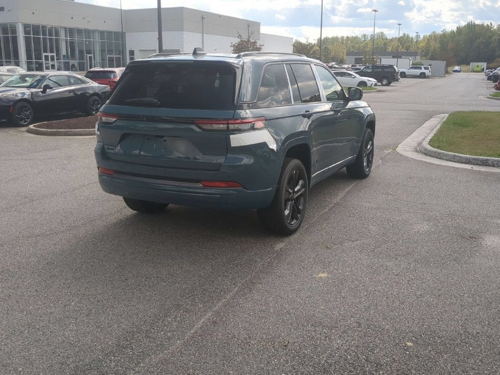 2027 Jeep Grand Cherokee GRAND CHEROKEE LIMITED RESERVE 4X4