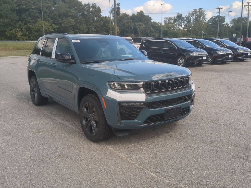 2027 Jeep Grand Cherokee GRAND CHEROKEE LIMITED RESERVE 4X4