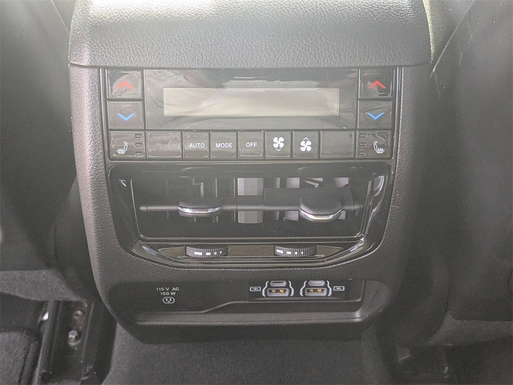 2023 Jeep Grand Cherokee Overland 4x4