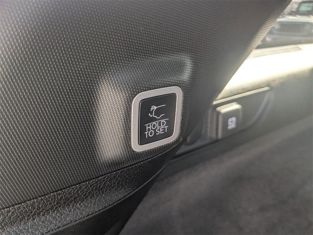 2023 Jeep Grand Cherokee Overland 4x4