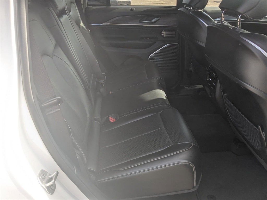 2023 Jeep Grand Cherokee Overland 4x4