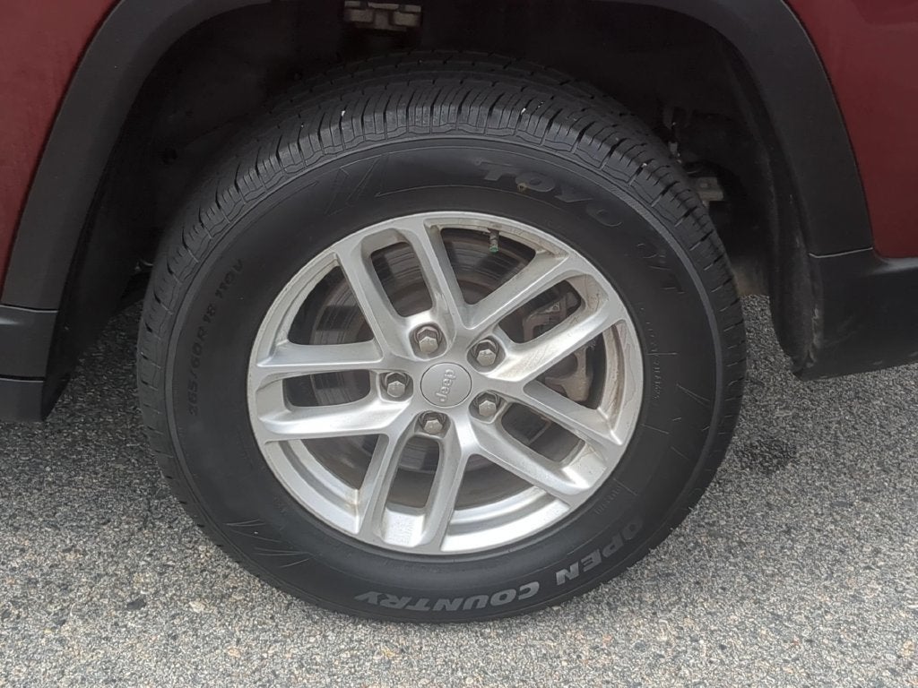 2022 Jeep Grand Cherokee L Laredo 4x4