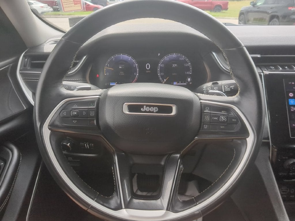 2022 Jeep Grand Cherokee L Laredo 4x4