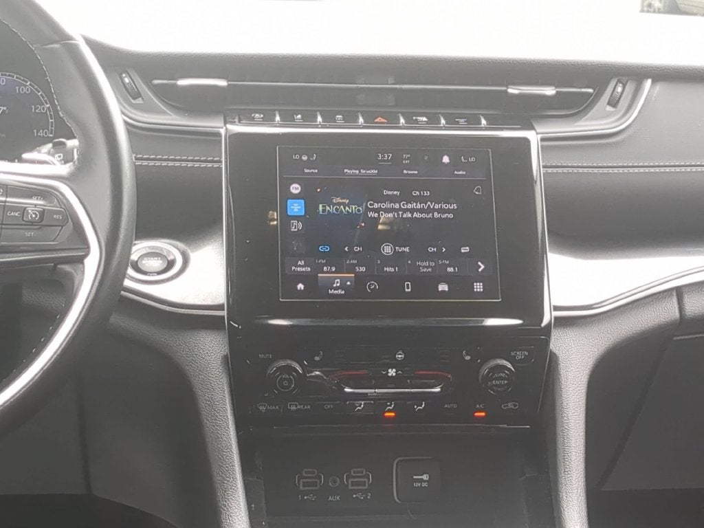 2022 Jeep Grand Cherokee L Laredo 4x4