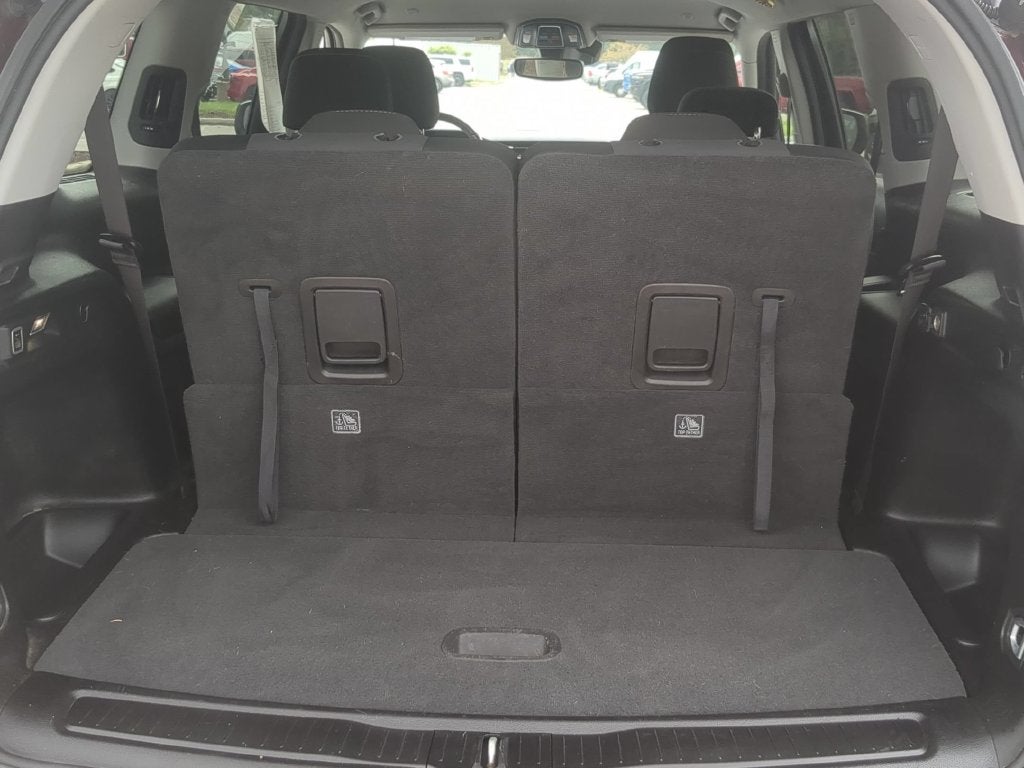 2022 Jeep Grand Cherokee L Laredo 4x4