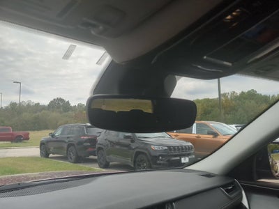 2022 Jeep Grand Cherokee L Laredo 4x4