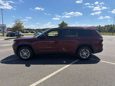 2022 Jeep Grand Cherokee L Laredo 4x4