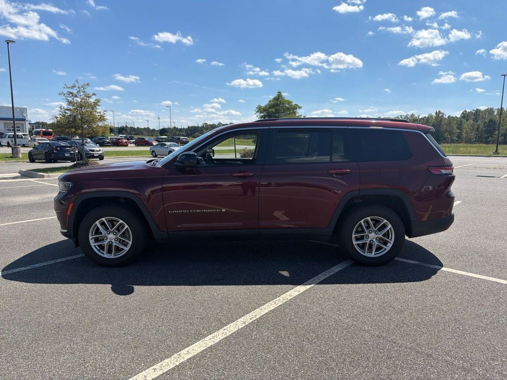 2022 Jeep Grand Cherokee L Laredo 4x4