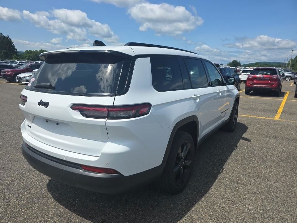 2023 Jeep Grand Cherokee L Altitude 4x4