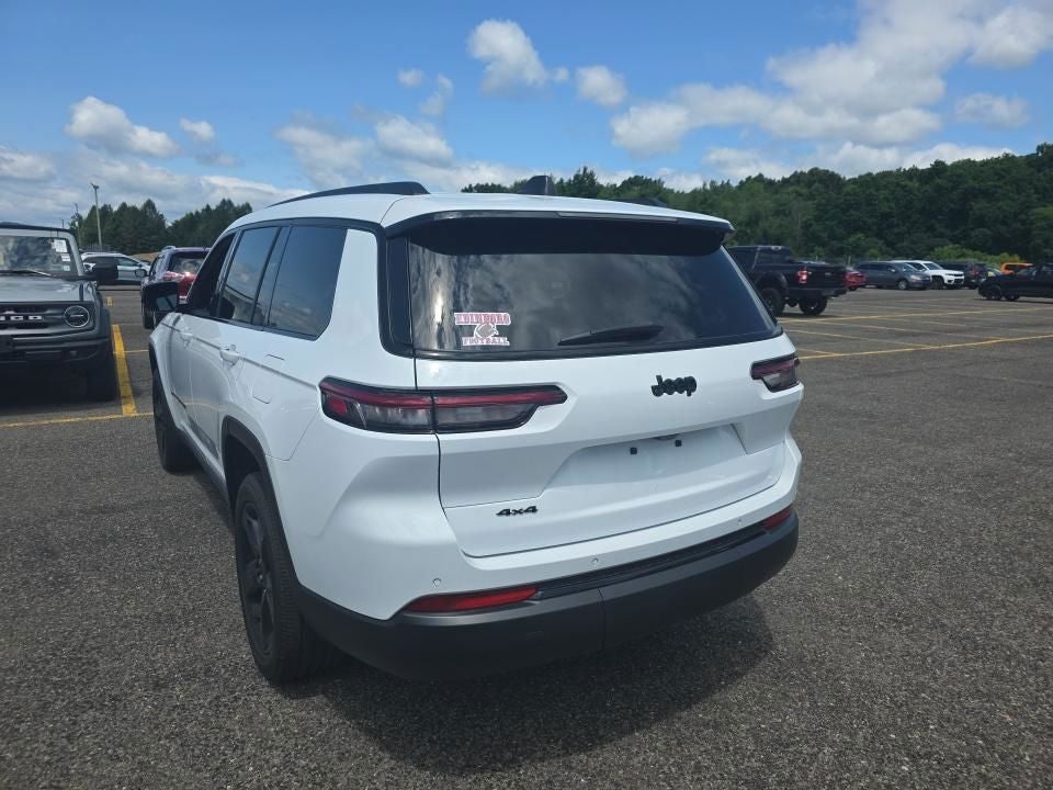 2023 Jeep Grand Cherokee L Altitude 4x4