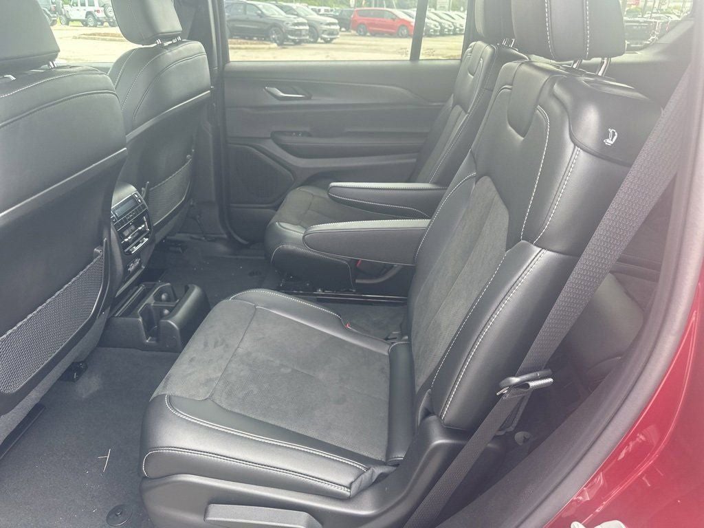 2025 Jeep Grand Cherokee L GRAND CHEROKEE L ALTITUDE X 4X4