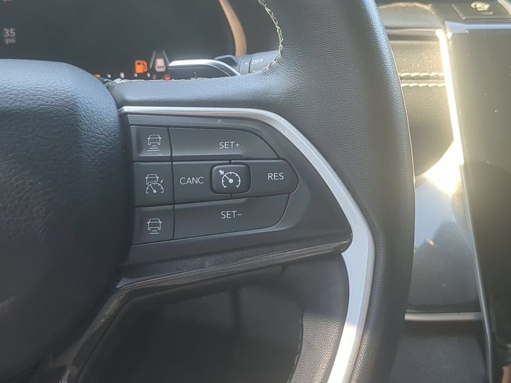 2022 Jeep Grand Cherokee L Altitude 4x4