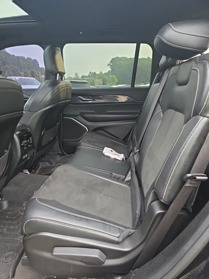 2022 Jeep Grand Cherokee L Altitude 4x4