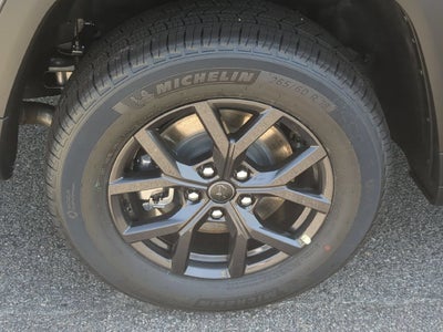 2027 Jeep Grand Cherokee L GRAND CHEROKEE L LAREDO ALTITUDE 4X4