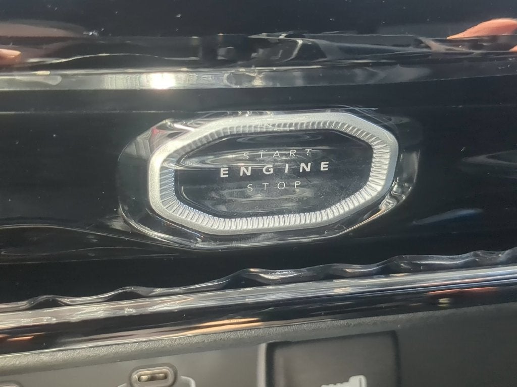 2027 Jeep Grand Cherokee L GRAND CHEROKEE L LAREDO ALTITUDE 4X4