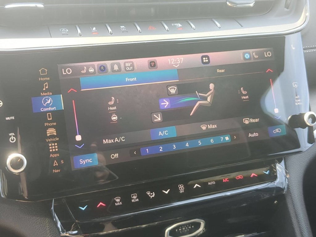 2027 Jeep Grand Cherokee L GRAND CHEROKEE L LAREDO ALTITUDE 4X4