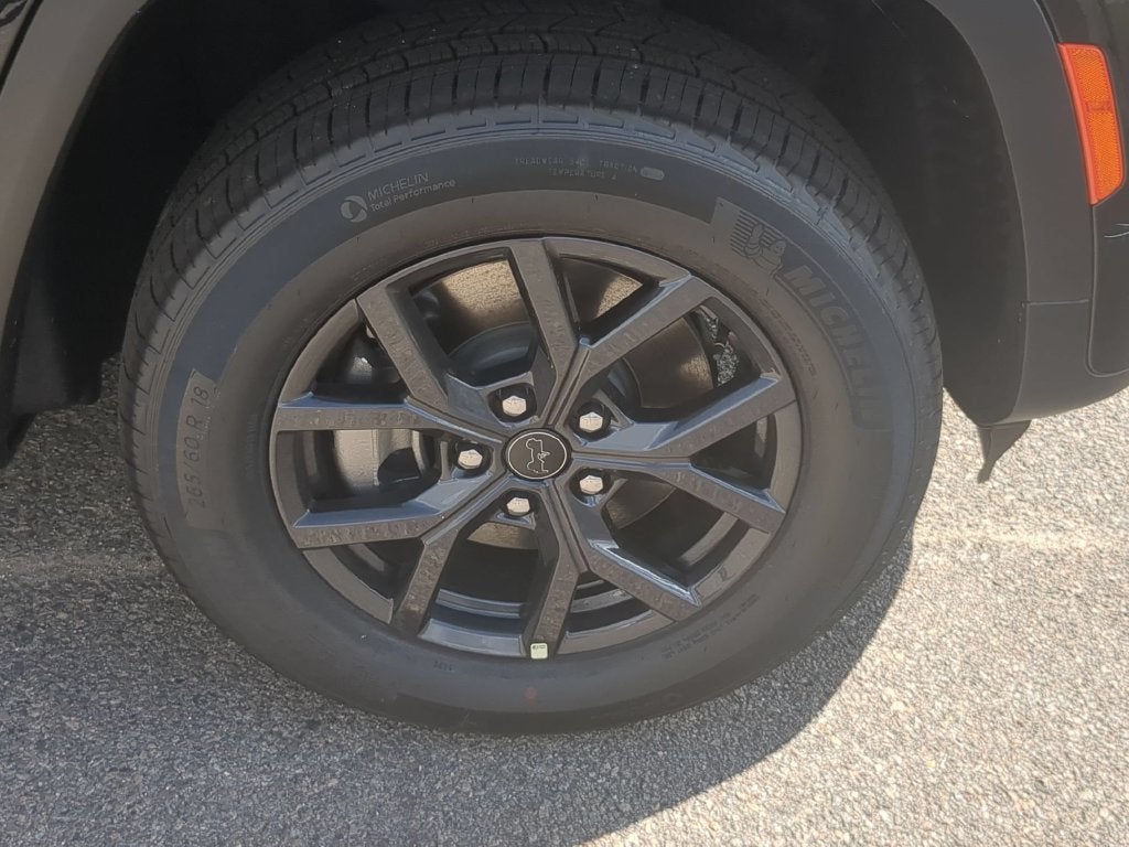 2027 Jeep Grand Cherokee L GRAND CHEROKEE L LAREDO ALTITUDE 4X4
