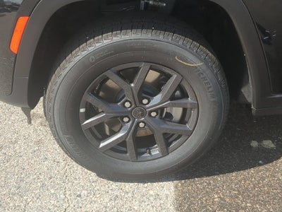 2027 Jeep Grand Cherokee L GRAND CHEROKEE L LAREDO ALTITUDE 4X4