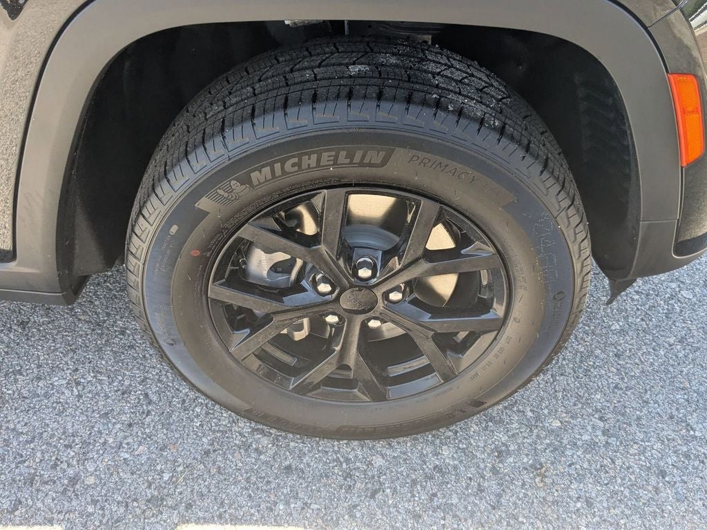 2026 Jeep Grand Cherokee L GRAND CHEROKEE L LAREDO ALTITUDE 4X4