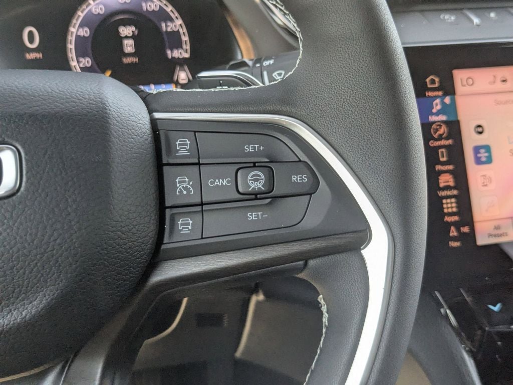 2026 Jeep Grand Cherokee L GRAND CHEROKEE L LAREDO ALTITUDE 4X4