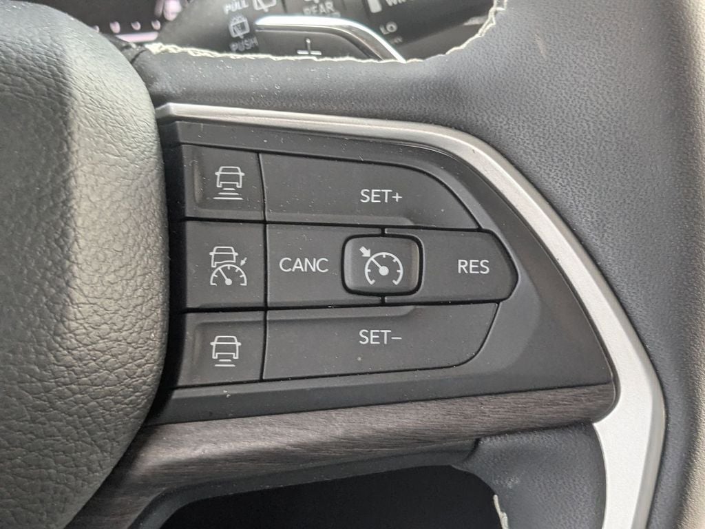 2023 Jeep Grand Cherokee L Limited 4x4