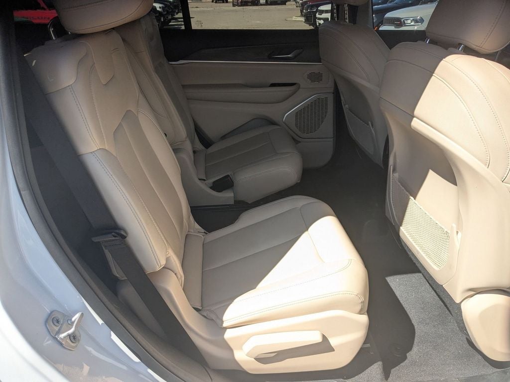 2022 Jeep Grand Cherokee L Limited 4x4