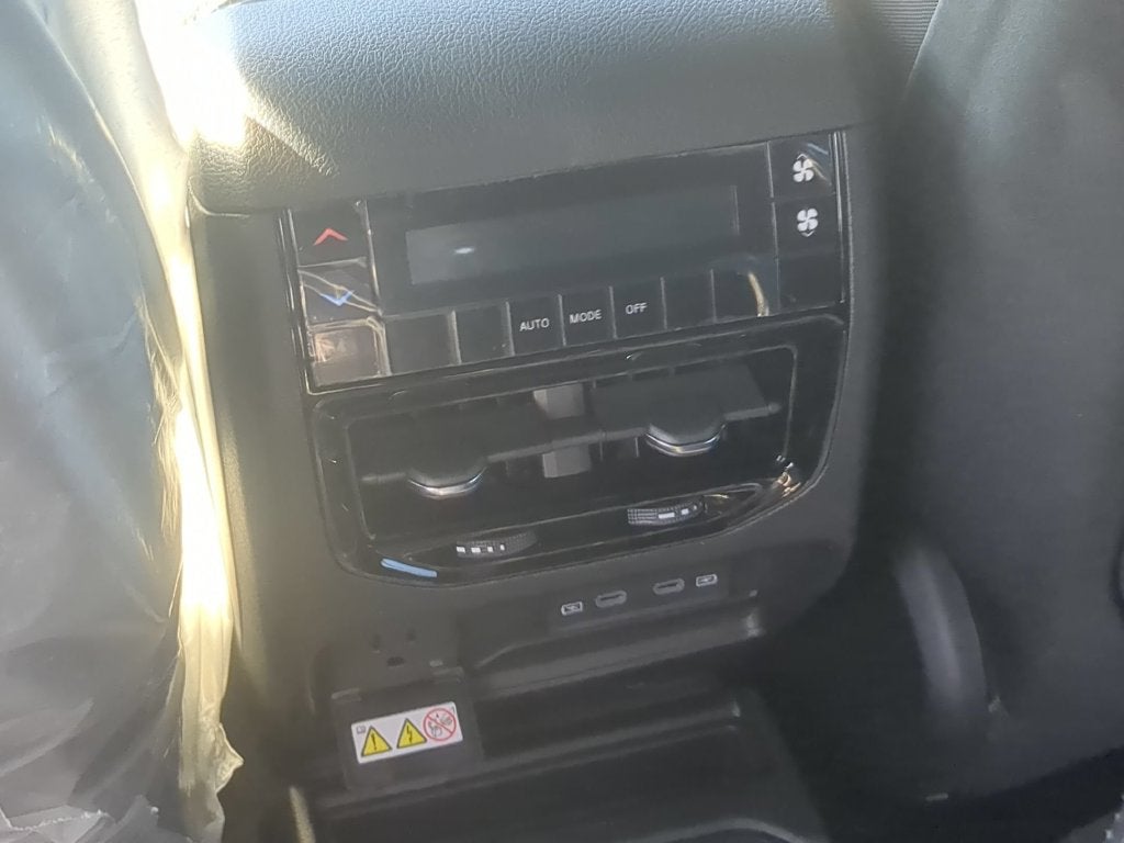 2027 Jeep Grand Cherokee L GRAND CHEROKEE L LIMITED 4X4
