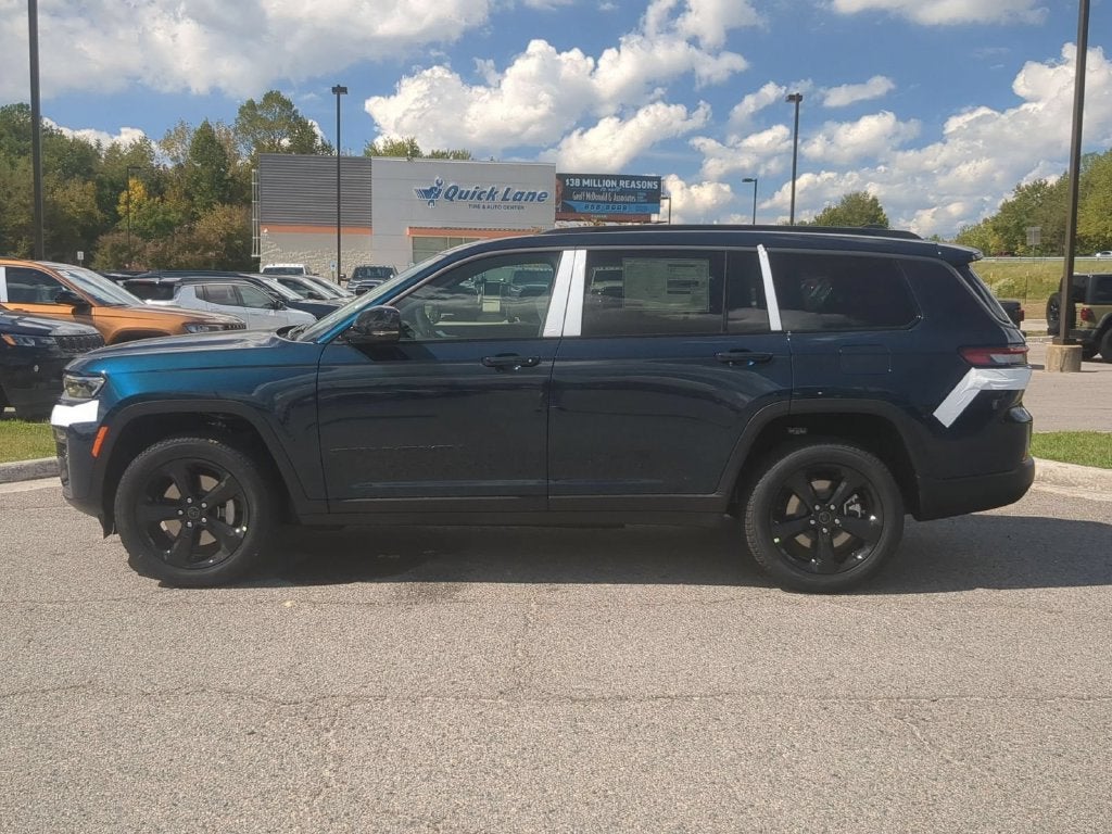 2027 Jeep Grand Cherokee L GRAND CHEROKEE L LIMITED 4X4